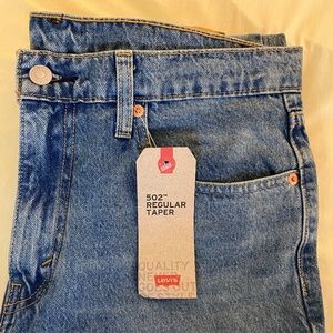 Levi's 502 regular taper